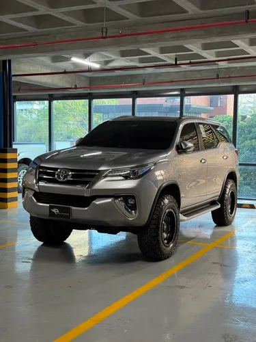 Toyota Fortuner 2018 4.0