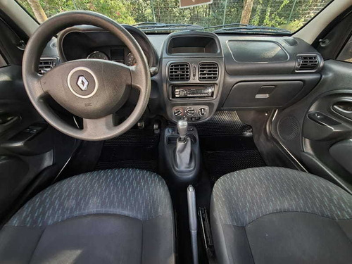 Imagem 9 de 13 de Renault Clio Expression 1.0 16v 2015