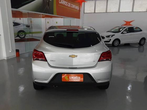 Imagem 2 de 9 de Chevrolet Onix 1.0 Mpfi Lt 8v Flex 4p Manual