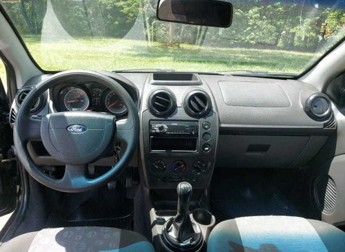 Imagem 8 de 9 de Ford Fiesta 1.0 2013