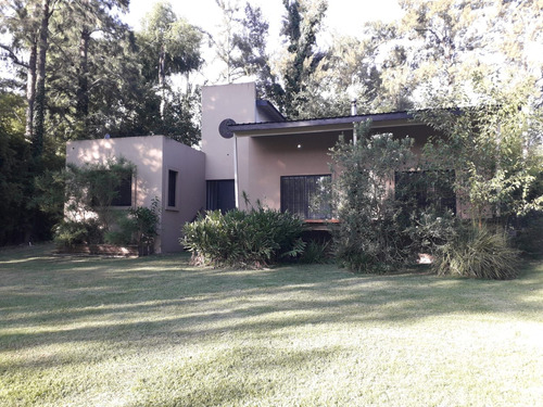 Casa Al Río En Venta En Dique Luján