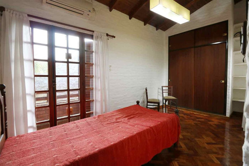 Casa 4 Ambientes - Pileta - Apto Crédito - Permuta