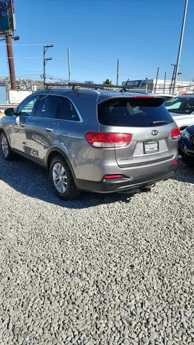 Kia Sorento 2.4 Lx At