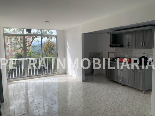 Se Vende Comodo Apartamento En Robledo La Aurora