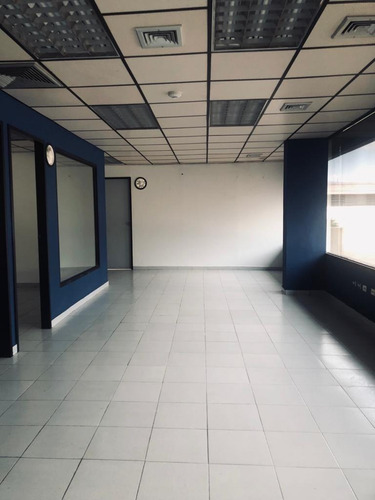 Imagen 3 de 11 de Galpón En Alquiler Zona Industrial Valencia / En Buenas Manos