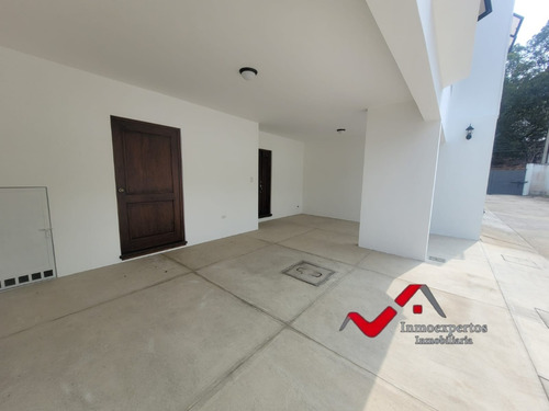 Imagen 7 de 22 de Casa Para Estrenar En Venta En El Sector B7 San Cristobal Zona 8 De Mixco