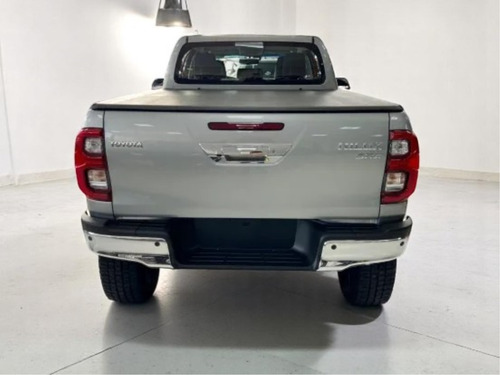 Toyota Hilux 2.8 D-4D TURBO DIESEL CD SRX 4X4 AUTOMÁTICO
