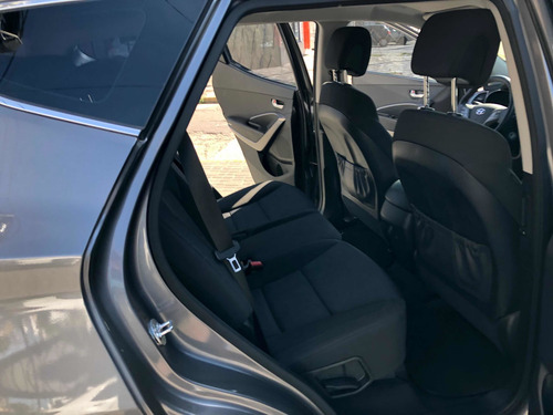 Hyundai Santa Fe 2.4 Seguridad 7as 6mt 2wd 2016