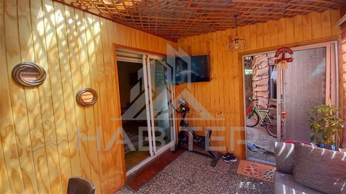 Casa En Venta De 3 Dorm. En Valdivia