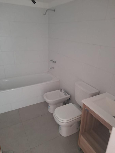 Departamento Monoambiente En Alquiler En Centro De Ituzaingo Norte