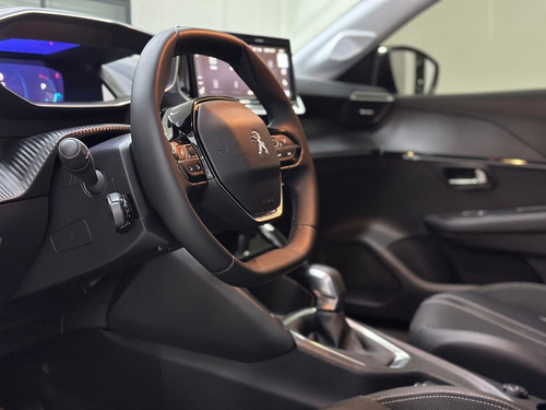 Peugeot 208 1.6l Feline Tiptronic