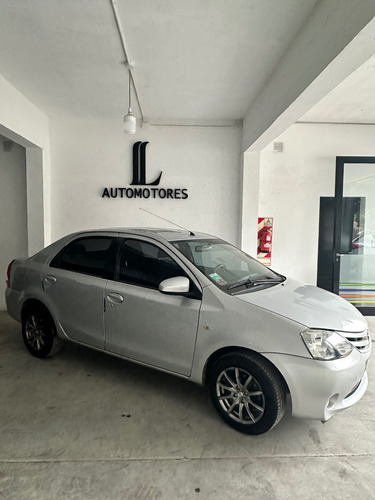 Toyota Etios 1.5 Sedan Xs