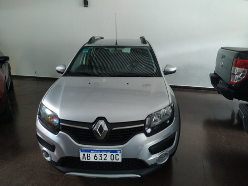 Imagen 3 de 4 de Renault Sandero Stepway 2017 1.6 Privilege 105cv