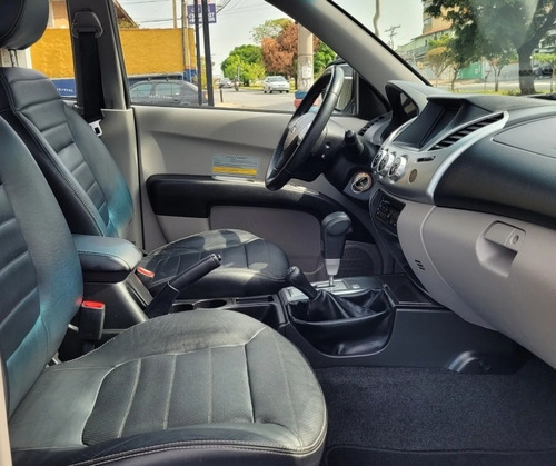Imagem 4 de 10 de Triton L200 Hpe 2016 Flex Impecável Troco Financio