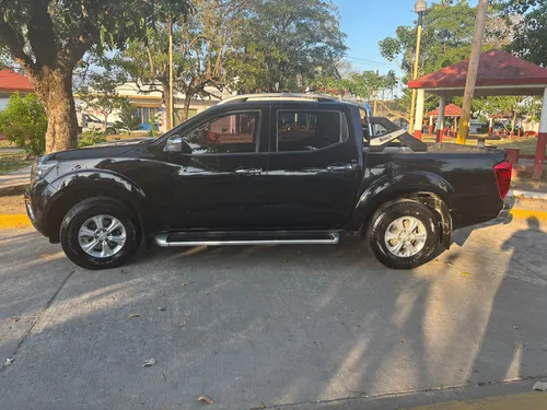 Nissan NP300 Frontier 2.5 Platinum Le Aa Mt