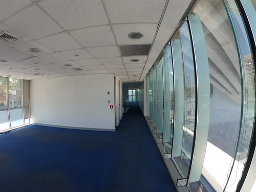 Espectacular Local Comercial De 238m2 En Arriendo