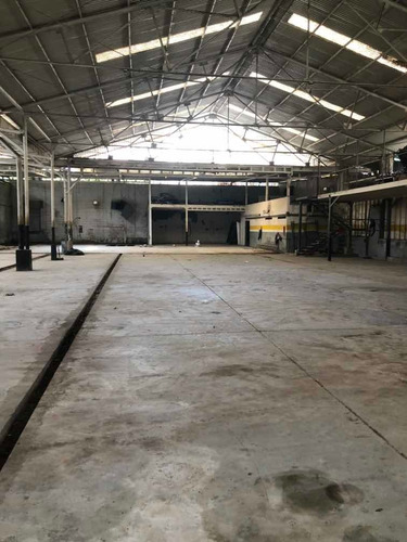 Galpón Venta Av. Bolivar Puerto La Cruz