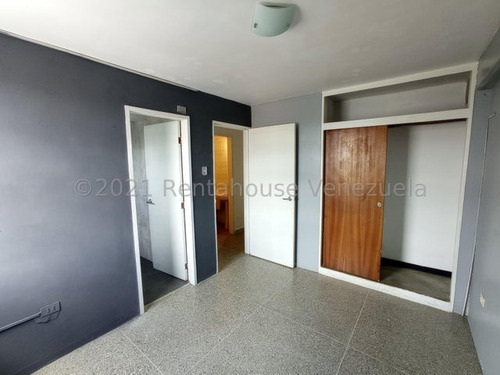 Imagen 23 de 30 de Apartamento En Venta Centro Este De Barquisimeto, Económico, Servicio Eléctrico Contante. Código 23-7839 Mz