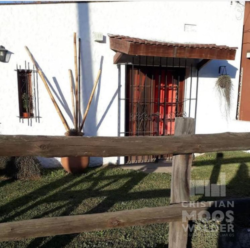 Casa Con Dos Dormitorios, A 150 Mts De Paseo Mendoza. Ing. Maschwitz
