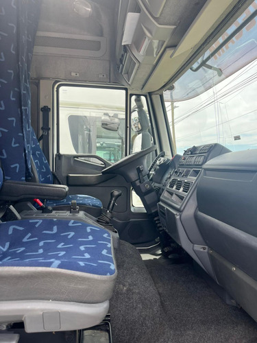 Iveco Cursor 330