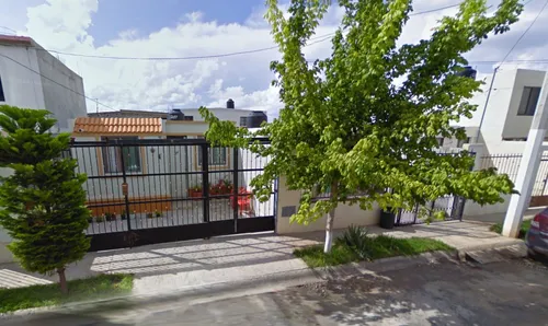 Sg- Casa En Remate Bancario En Ristra, Fracc Hacienda El Cortijo , Saltillo, Coahuila.