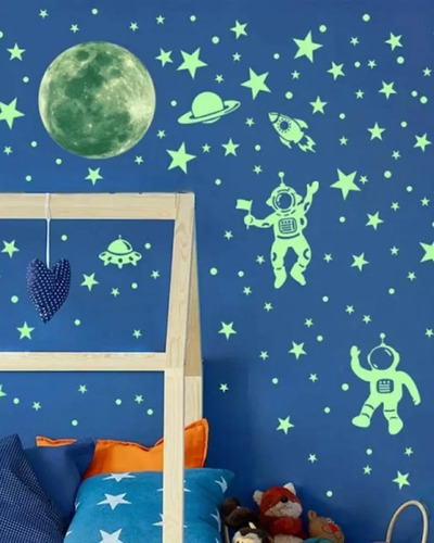 Kit Com 2 Cartelas De Adesivos Luminosos Espaço Astronauta Cor Néon