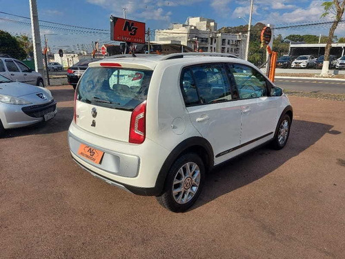 Imagem 6 de 12 de Volkswagen Up Cross 1.0 Mpi 12v Flex 4p Manual