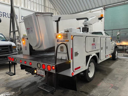 Grua De Canastilla / Chevrolet 3500 10 Mts