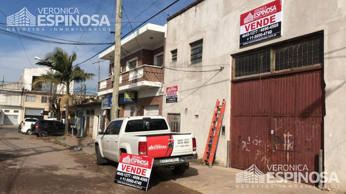 Galpón Sobre Lote De 10 X 30,a Metros De La Calle Venezuela En Isidro Casanova