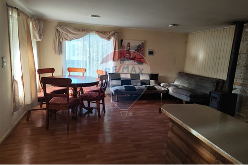 Venta De Terreno Con Cabañas En Castro