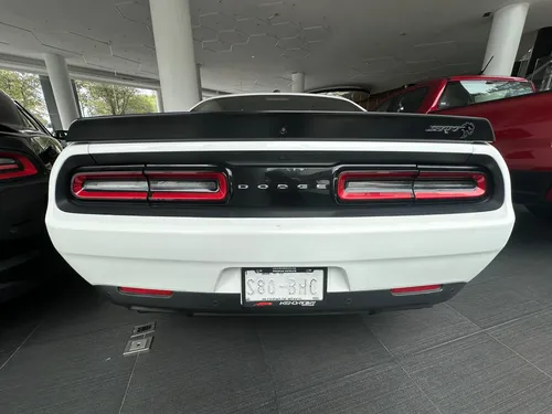 Dodge Challenger 6.2 Srt Hellc At