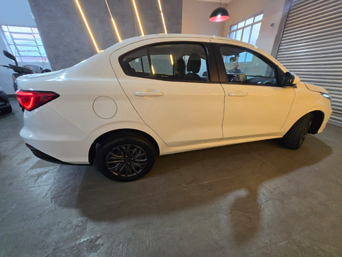 Fiat Cronos 1.0 Drive Flex 4p