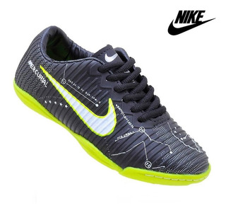 tenis de futsal solado alto