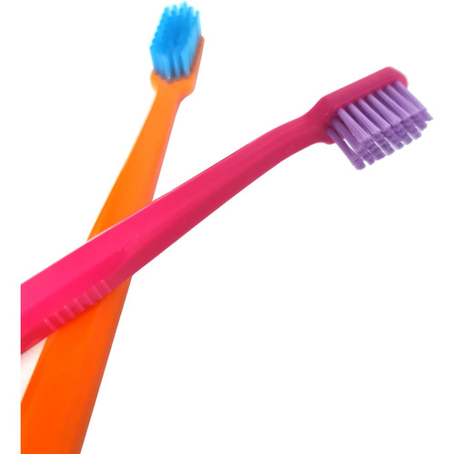 Imagem 2 de 4 de Kit 4 Escovas Dental Strike Black Marcia Bi-color