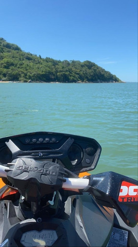 Imagem 3 de 3 de Jet Spark Trixx 2019 (110hp) + Carreta Angola + Acessórios
