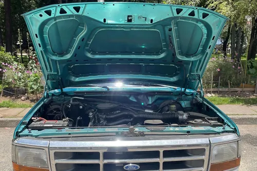 Ford F-150 5.0 Xlt 4x2