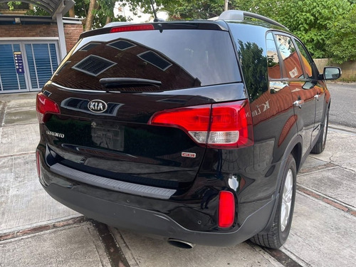 Imagen 3 de 5 de Kia Sorento 2015 3 Filas Recien Importada