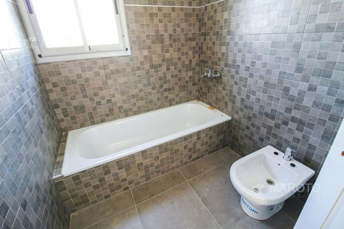 Imagen 22 de 30 de Casa En Venta En Barrio El Canton - Maroto Propiedades
