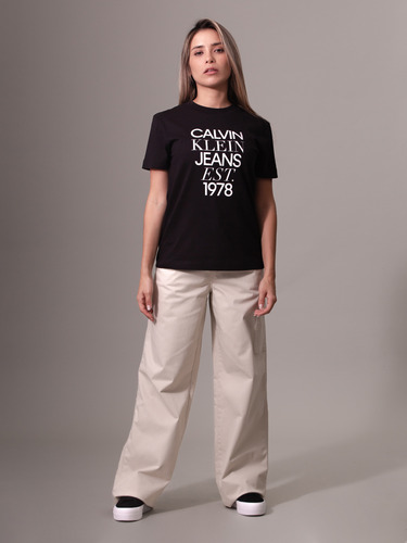 Polera Mixed Logo Regular Negro Calvin Klein