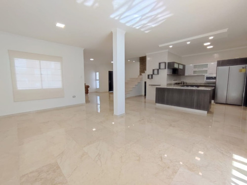 Imagen 9 de 27 de Cv-904 Zona Norte Townhouse En Villa Punta Norte Sector Lago Mar Beach