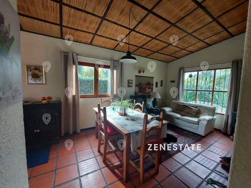 Vende Casa En Balneario Buenos Aires, Manantiales, De 2 Dormitorios En Suite.