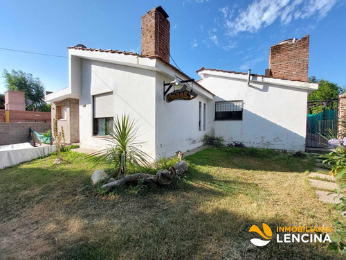 Imagen 4 de 17 de Casa En Venta - 3 Dormitorios - Villa Independencia