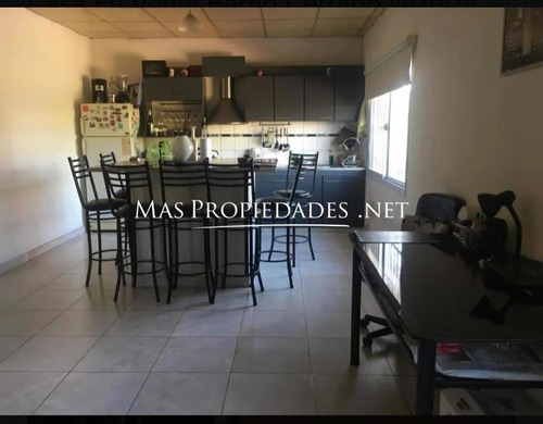 Imagen 1 de 6 de Casa En Venta 4 Dormitorios En Barrio Privado Jorge Newbery.
