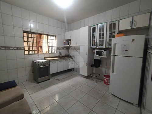 Imagem 5 de 23 de Casa 4 Quartos, 2 Suítes E Garagem Para 4 Carros No Jardim Riacho Em Contagem - 27397