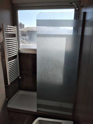 Imagen 4 de 14 de Vendo Inmueble Compuesto Por 1 Cochera, 2 Locales Y 5 Deptos