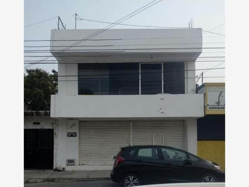 Imagen 1 de 12 de Local Comercial En Venta Centro