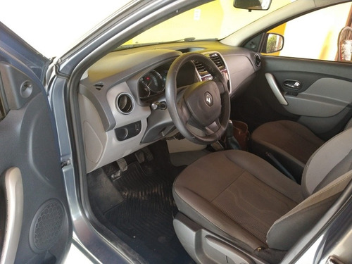Imagem 7 de 9 de Renault Logan 2014 1.6 Expression Hi-power 4p