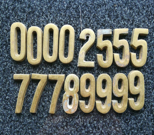 Números En Bronce 4x1,7 Cm Para Puertas, Frentes, Decoración