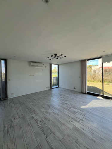 Casa En Venta 5 Ambientes Hudson Chico