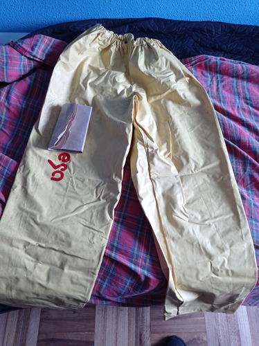 Pantalón Impermeable, 46cm